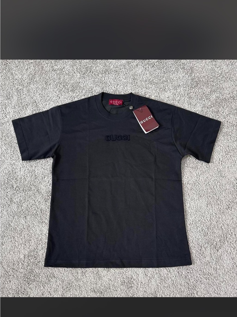 New GUCCI Men's Black Logo Crewneck T-Shirt size M length 28” wide 20”